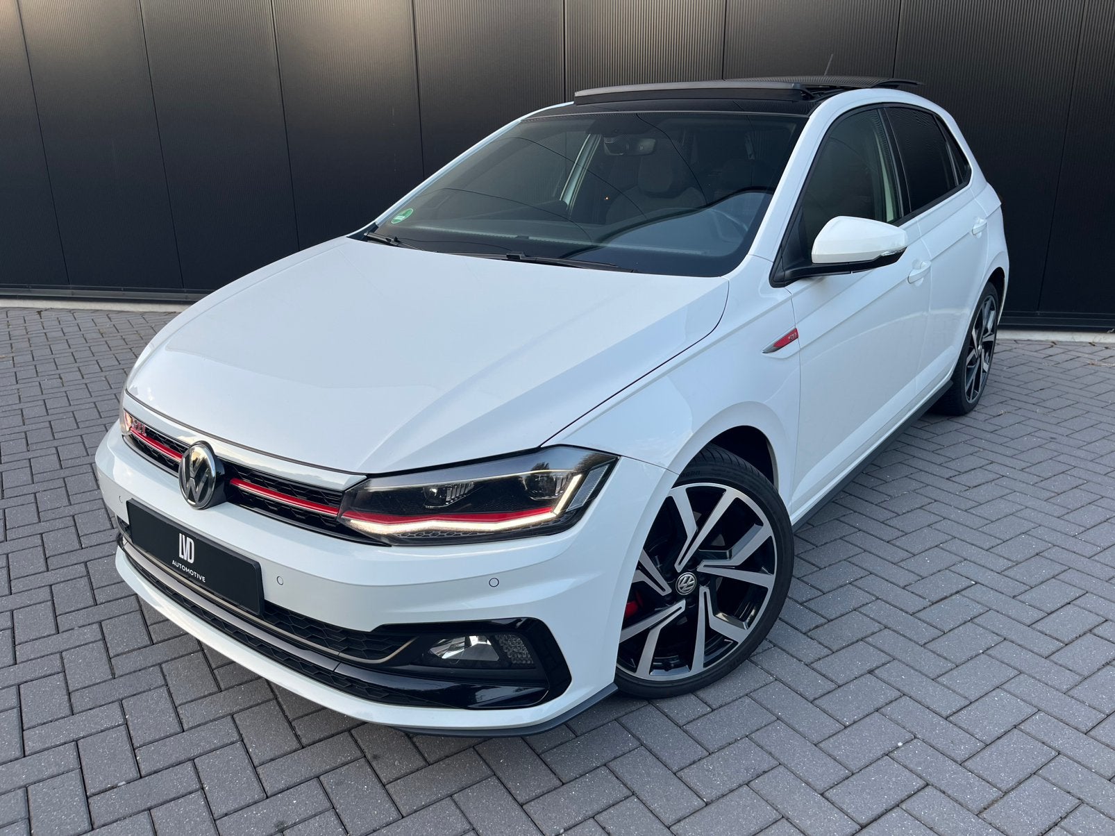 Volkswagen Polo 2.0 TSI GTI 250PK PANO VIRTUAL ACC BLIND SPO, Auto's, Volkswagen, Parkeerassistent, 4 cilinders, 1984 cc, Leder en Stof