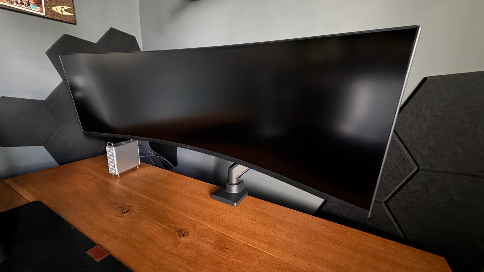 Samsung CRG9 49” Ultrawide + Neomounts monitorarm, 3 tot 5 ms, 101 t/m 150 Hz, Curved, VA