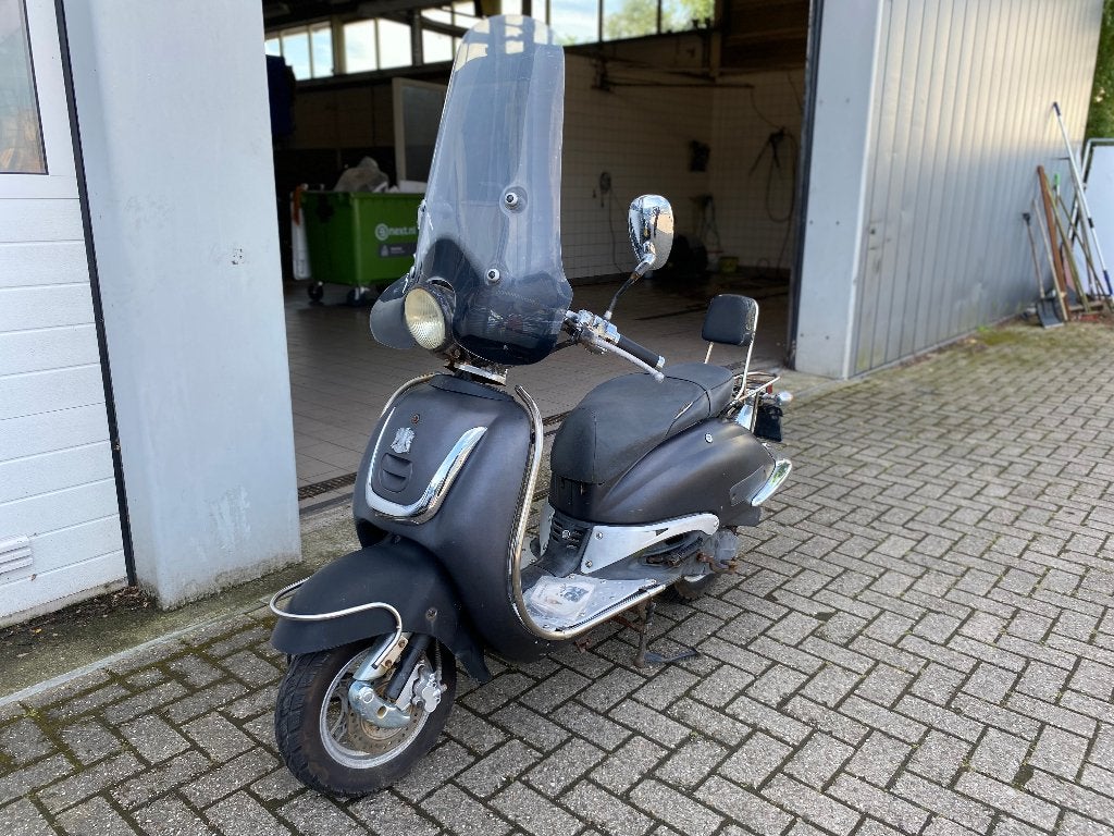 znen snorscooter, Gebruikt, Benzine, Ophalen, Overige merken