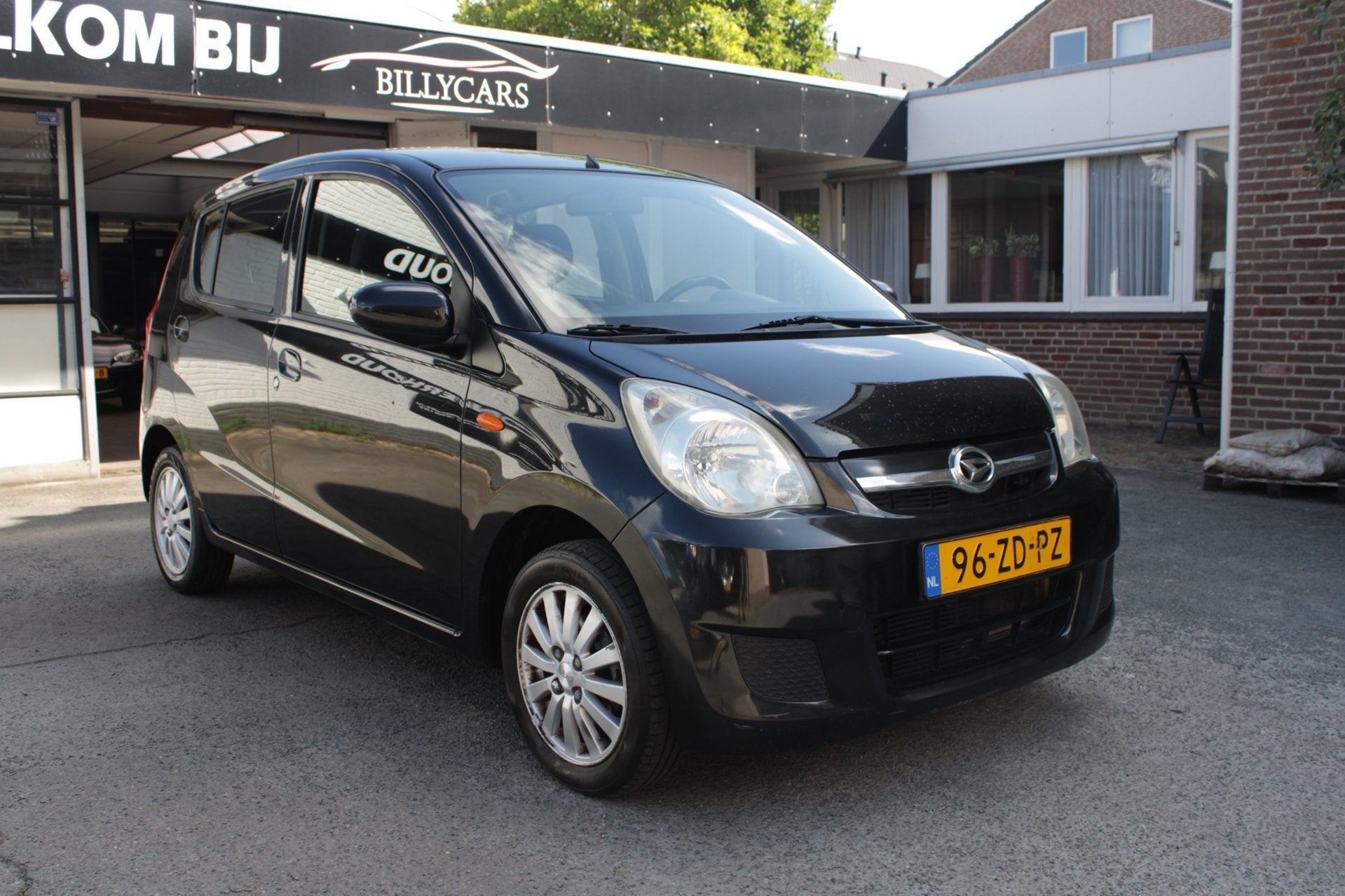 Daihatsu Cuore 1.0 Premium / Koppeling Nieuw / Elektrische r, Voorwielaandrijving, Stof, Zwart, 18 €/maand