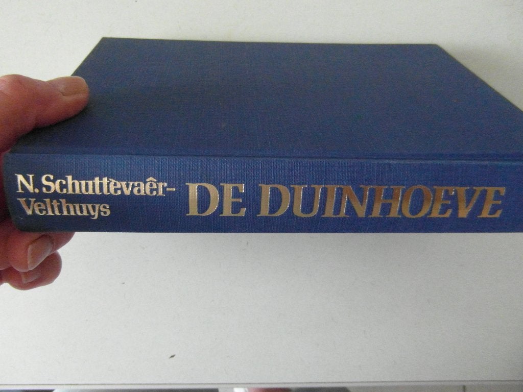 De Duinhoeve N.Schuttewaer-Velthuys, Ophalen of Verzenden, Zo goed als nieuw