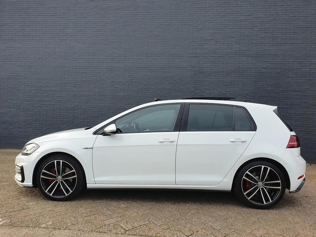 Volkswagen Golf 2.0 TDI GTD AUT PANO NAVI PSENS € 17.950,0, Automaat, Gebruikt, 1338 kg, Wit
