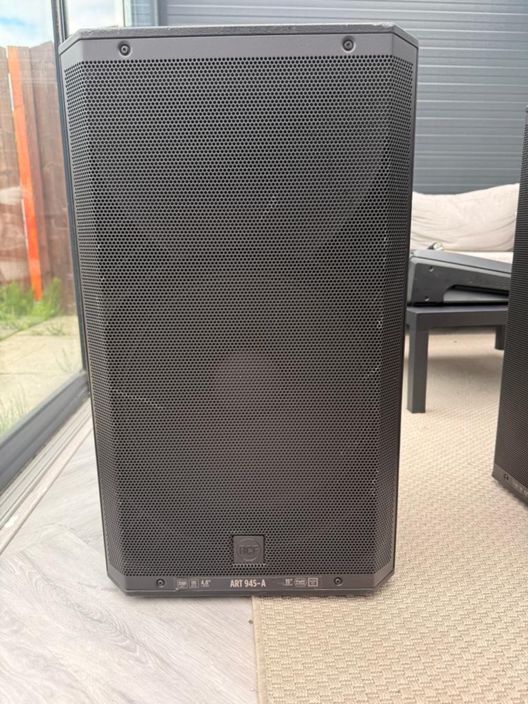 Rcf 945 a - 2 Stuck, Overige merken, Subwoofer, Ophalen of Verzenden, Zo goed als nieuw