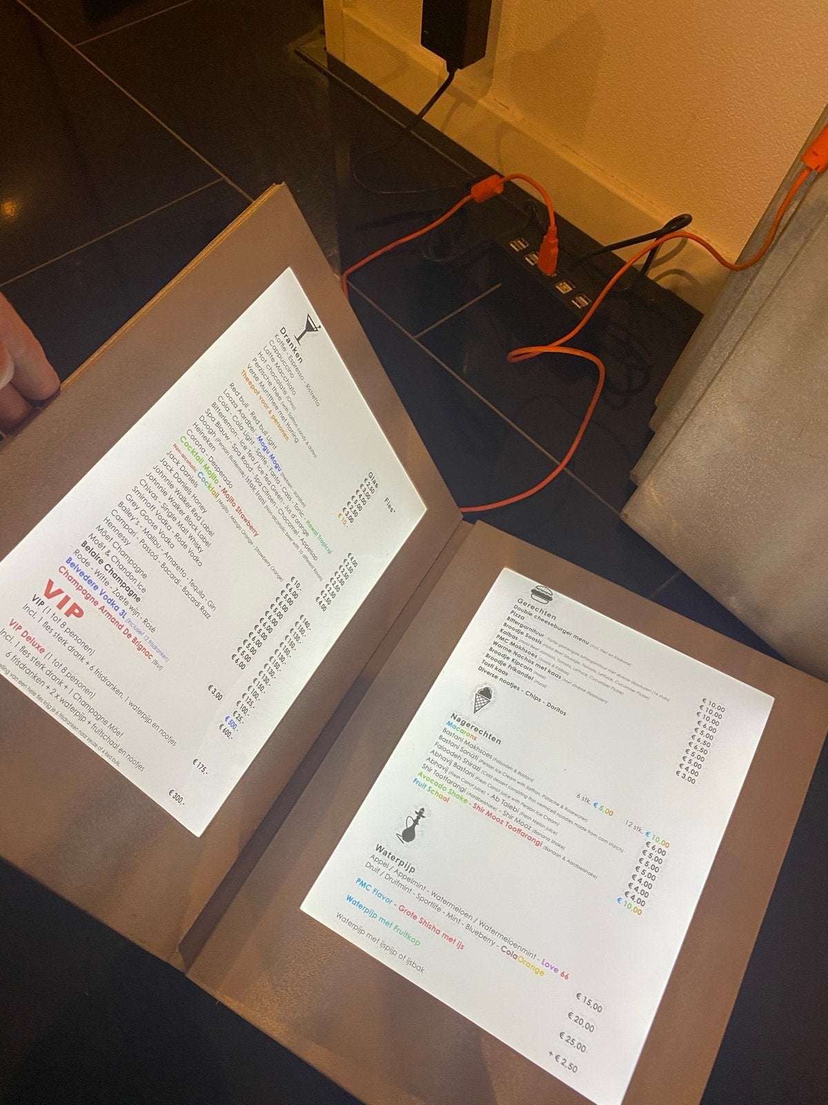 Set van 5 LED Menukaarten met Laders en Printpapier, Boeken, E-books