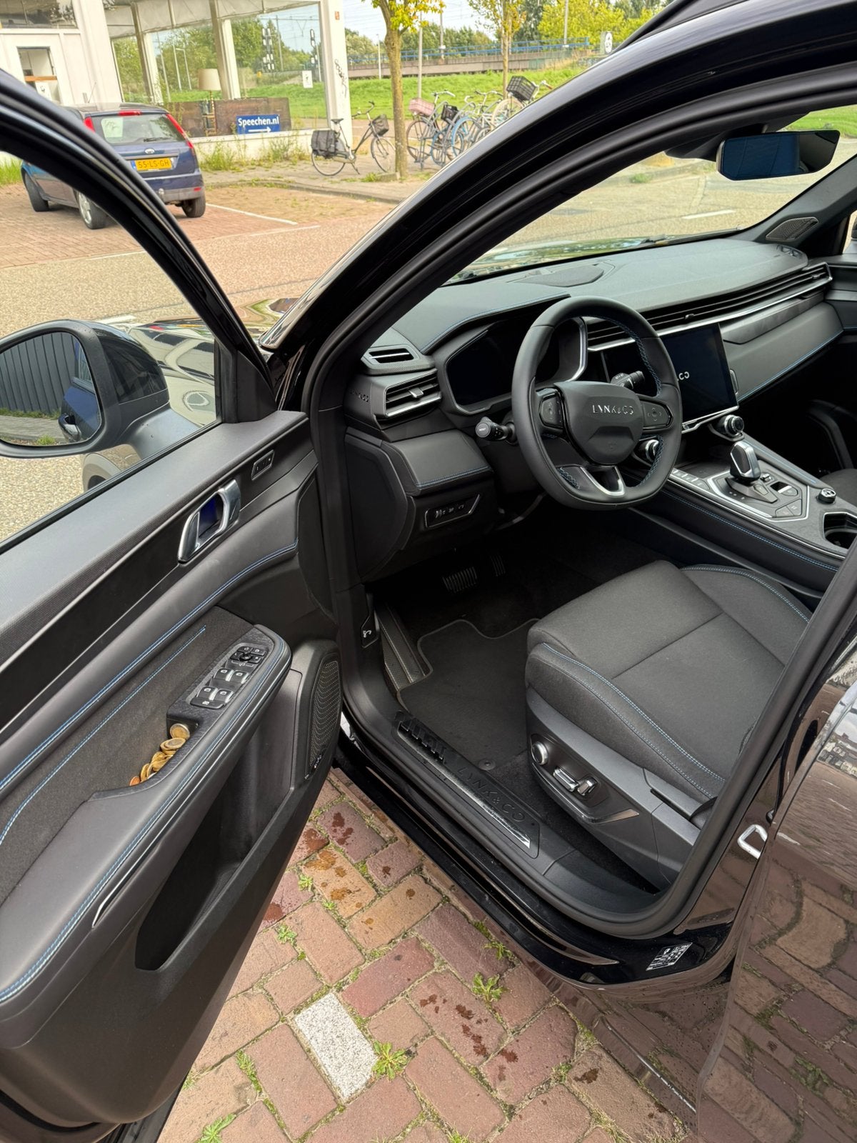 Foto 5 van Lynk & Co 01 2023 - 53500KM, ZWARTE HEMEL, FULLY BLACK
