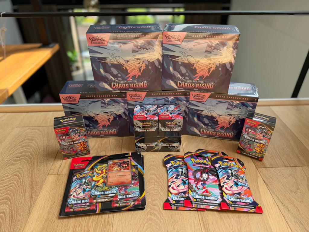 Chaos Rising Elite Trainer Box & meer!, Ophalen of Verzenden, Nieuw, Boosterbox