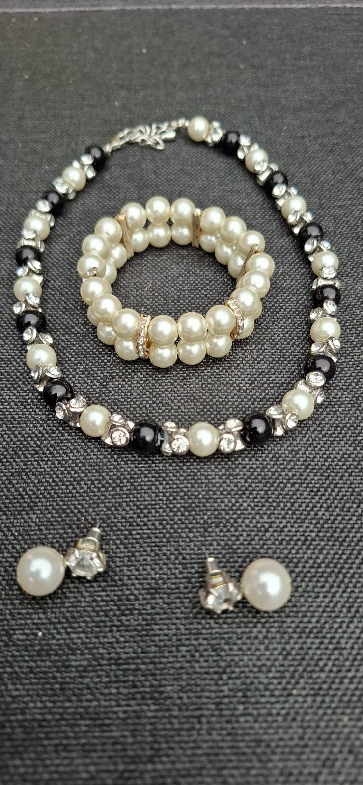 Sieradenset: Ketting, Armband en Oorbellen, Overige materialen, Gebruikt, Wit, Ophalen of Verzenden