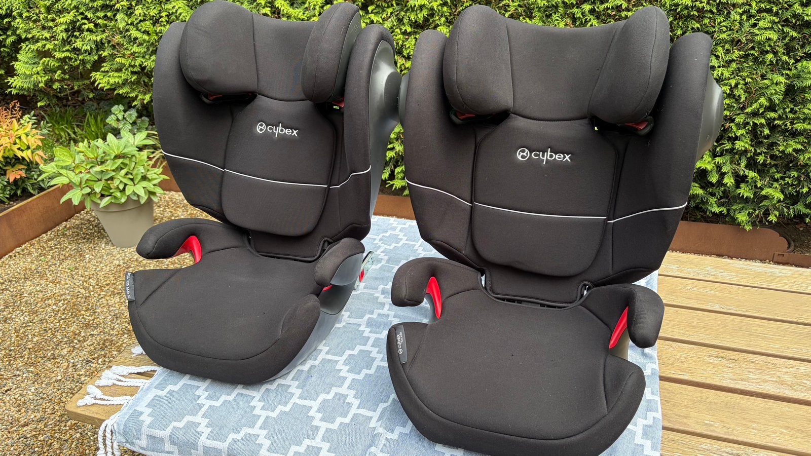 Twee Cybex autostoeltjes, Kinderen en Baby's, Autostoeltjes, Overige merken, Gebruikt, 9 t/m 18 kg, Ophalen of Verzenden