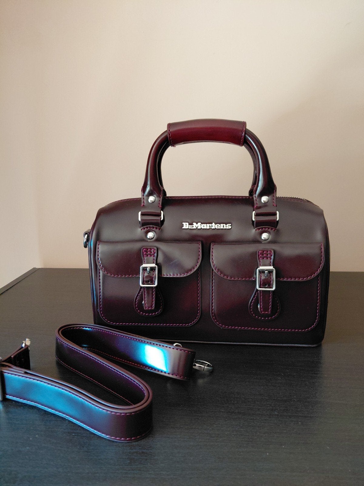 handtas / schoudertas Dr. Martens cherry red, Verzenden, Zo goed als nieuw, Rood, Handtas