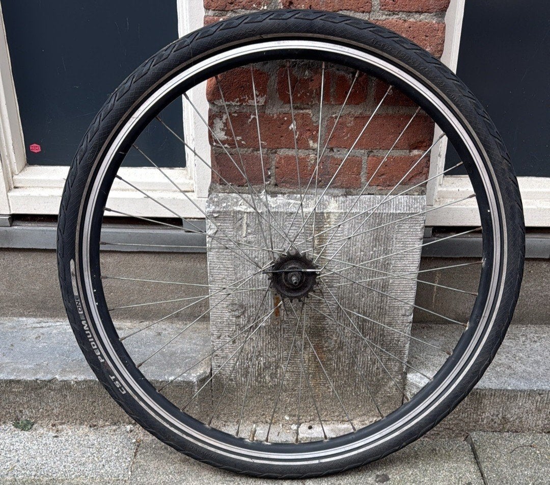 achterwiel 28 inch met terugtraprem en 3 versnellingen, Fietsen en Brommers, Shimano Nexus, Zo goed als nieuw, Aluminium, Stadsfiets
