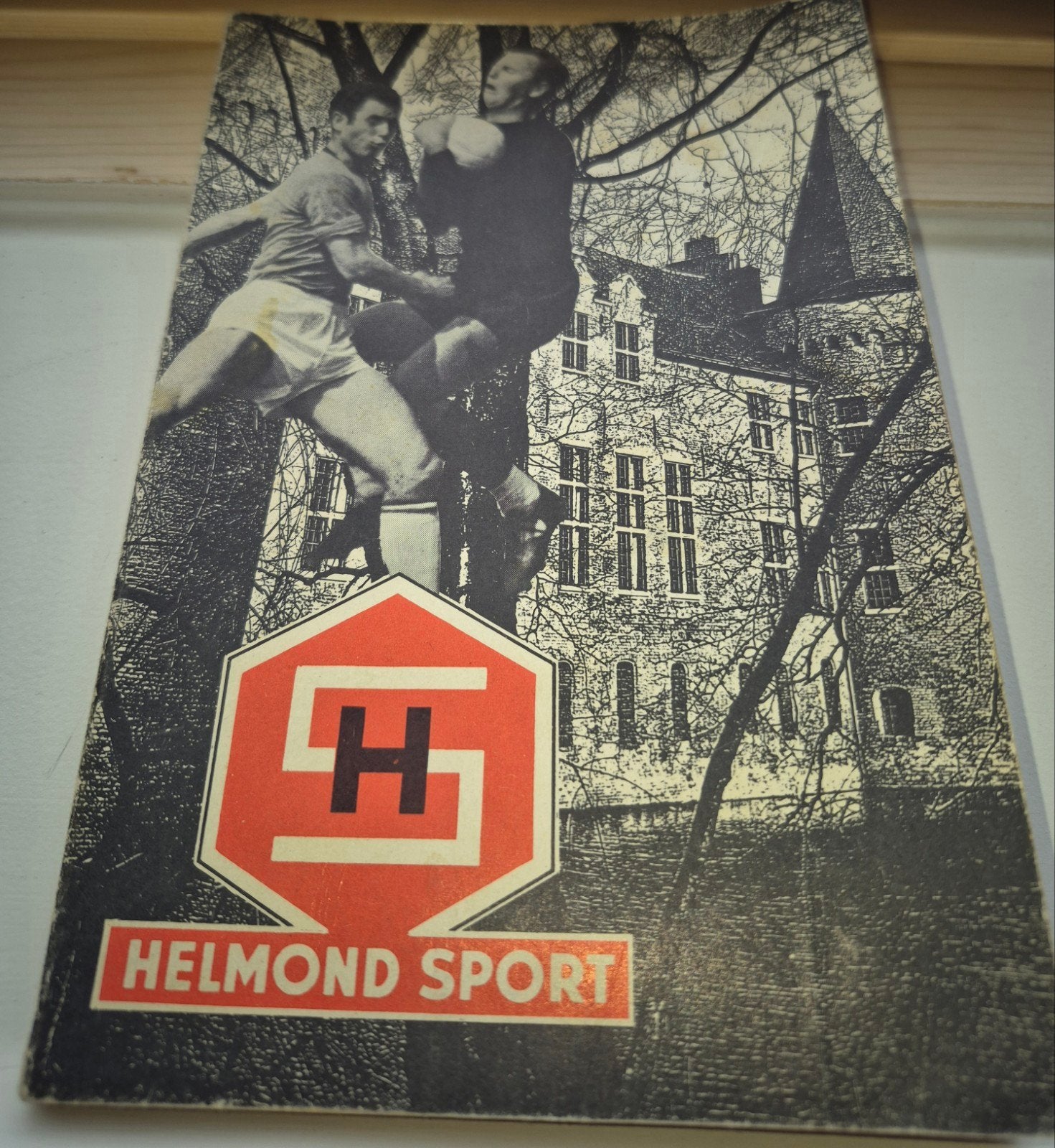 Helmond Sport  seizoensboekje 1969 / 1970/ Boekje - Vintage, Balsport, Ophalen, Onbekend, Gelezen