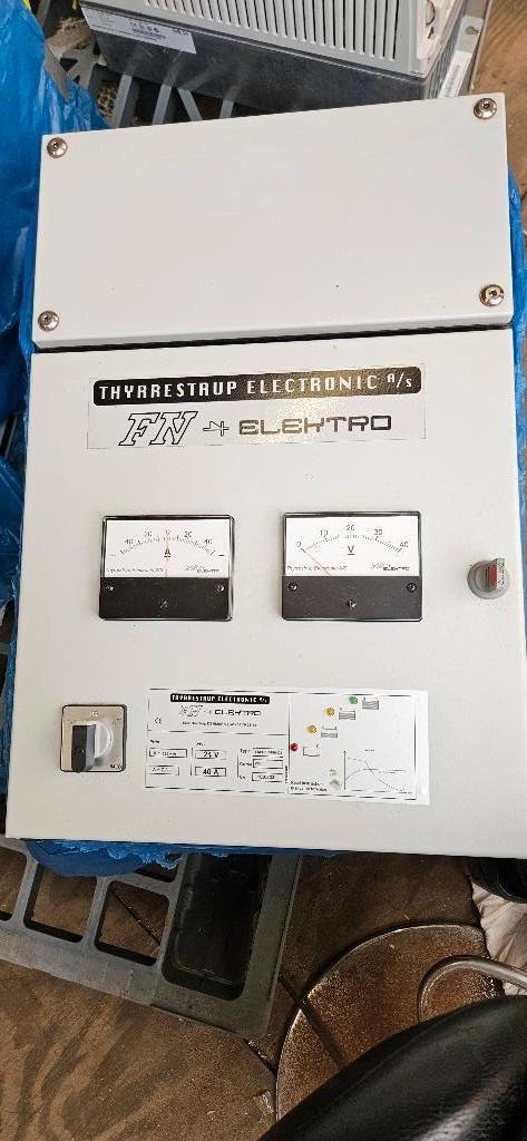 Accu lader 24Volt van Thyrrestrup, Ophalen, Nieuw