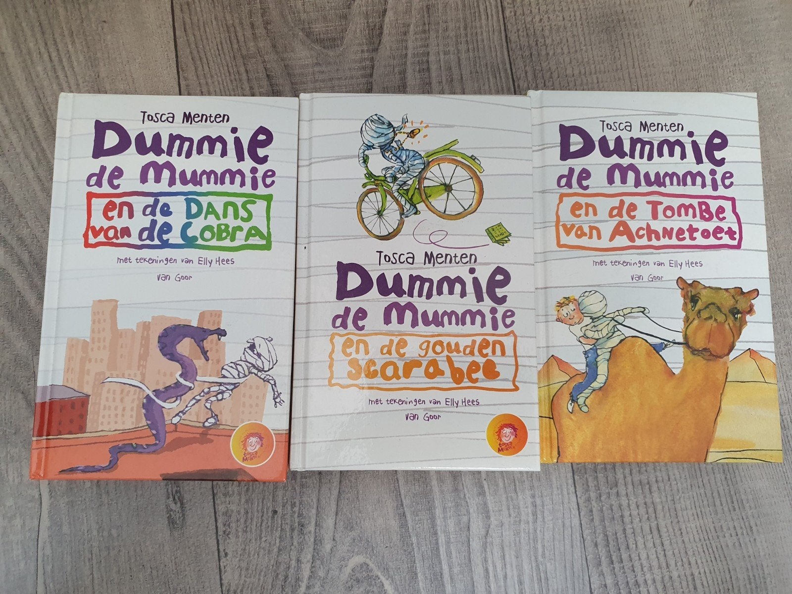 3 boeken Dummie de Mummie - Tosca Menten, Ophalen of Verzenden, Gelezen, Tosca Menten, Fictie algemeen