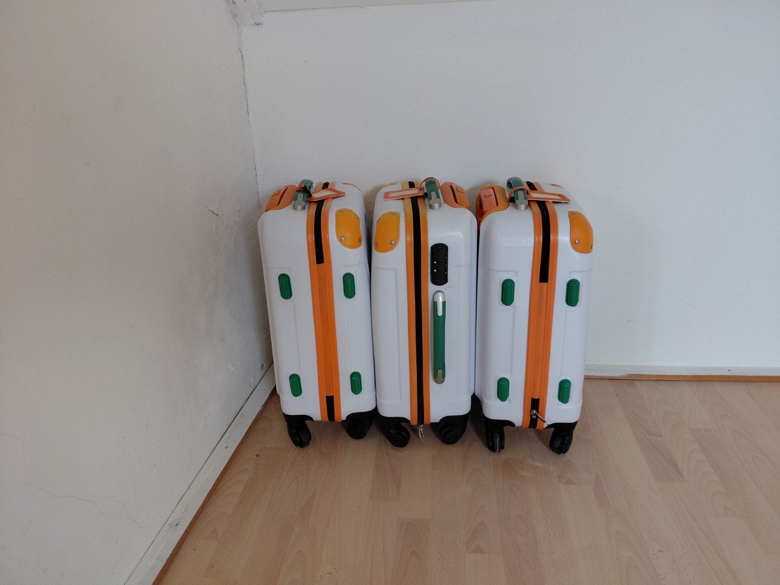 3 Postcode Loterij koffers - Zo goed als nieuw, Ophalen, Uitschuifbare handgreep, 50 tot 60 cm, Hard kunststof