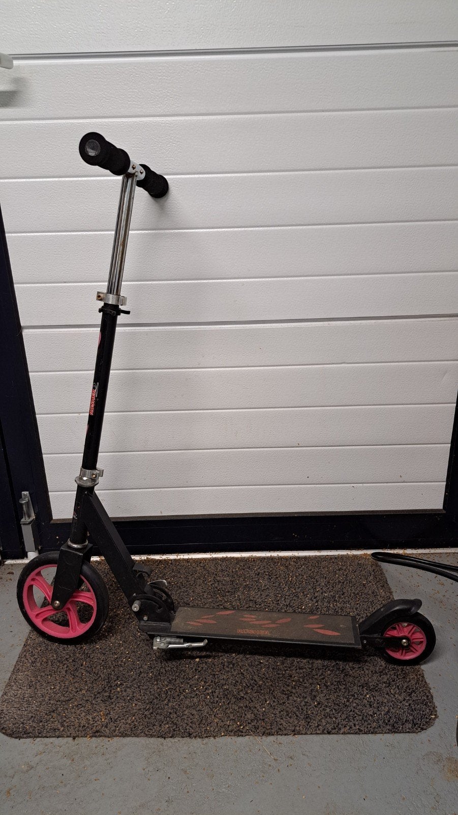 Step met roze wielen - inklapbaar, Ophalen, Gebruikt, Gewone step, Onbekend