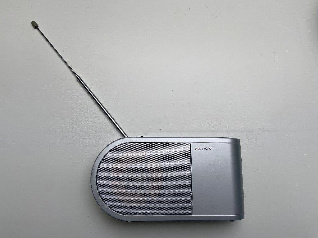 SONY FM / MW / LW Compact Radio ICF-304L, Ophalen of Verzenden, Gebruikt, Radio
