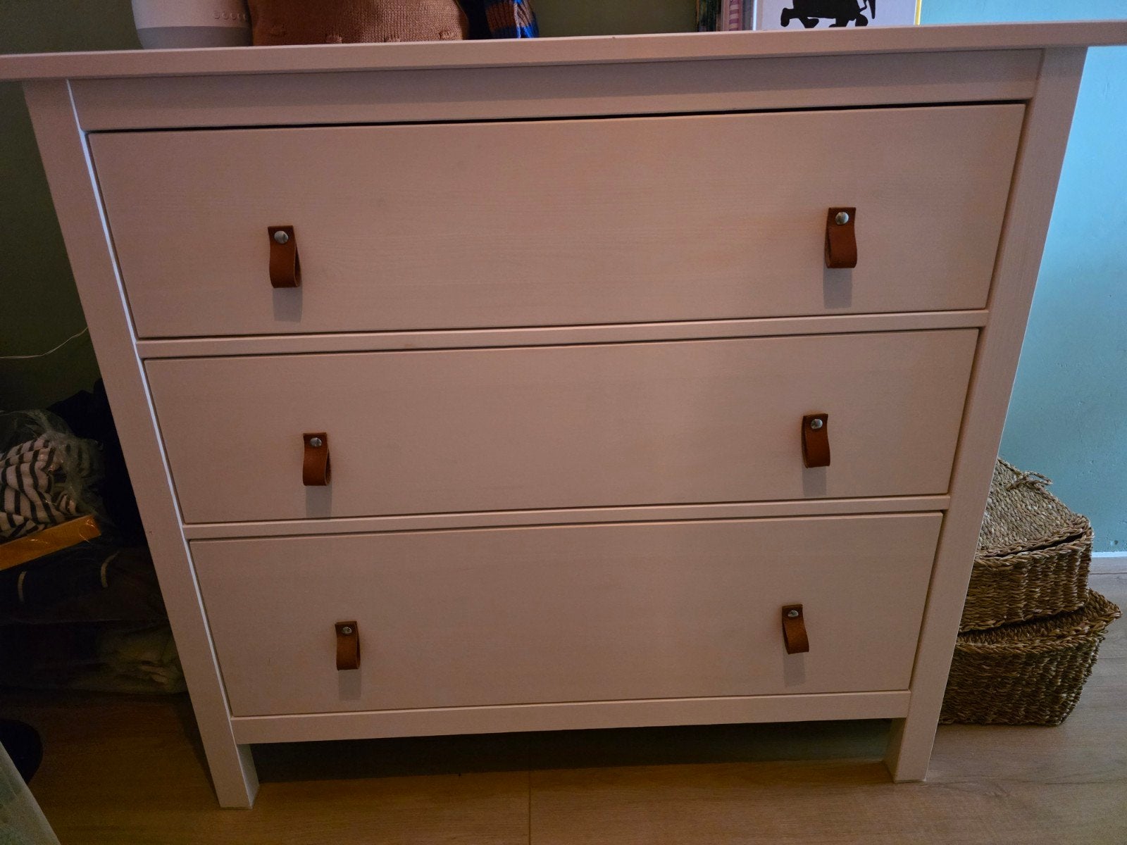 Hemnes ladekast met 3 lades, Ophalen, 5 laden of meer, Zo goed als nieuw, Minder dan 100 cm