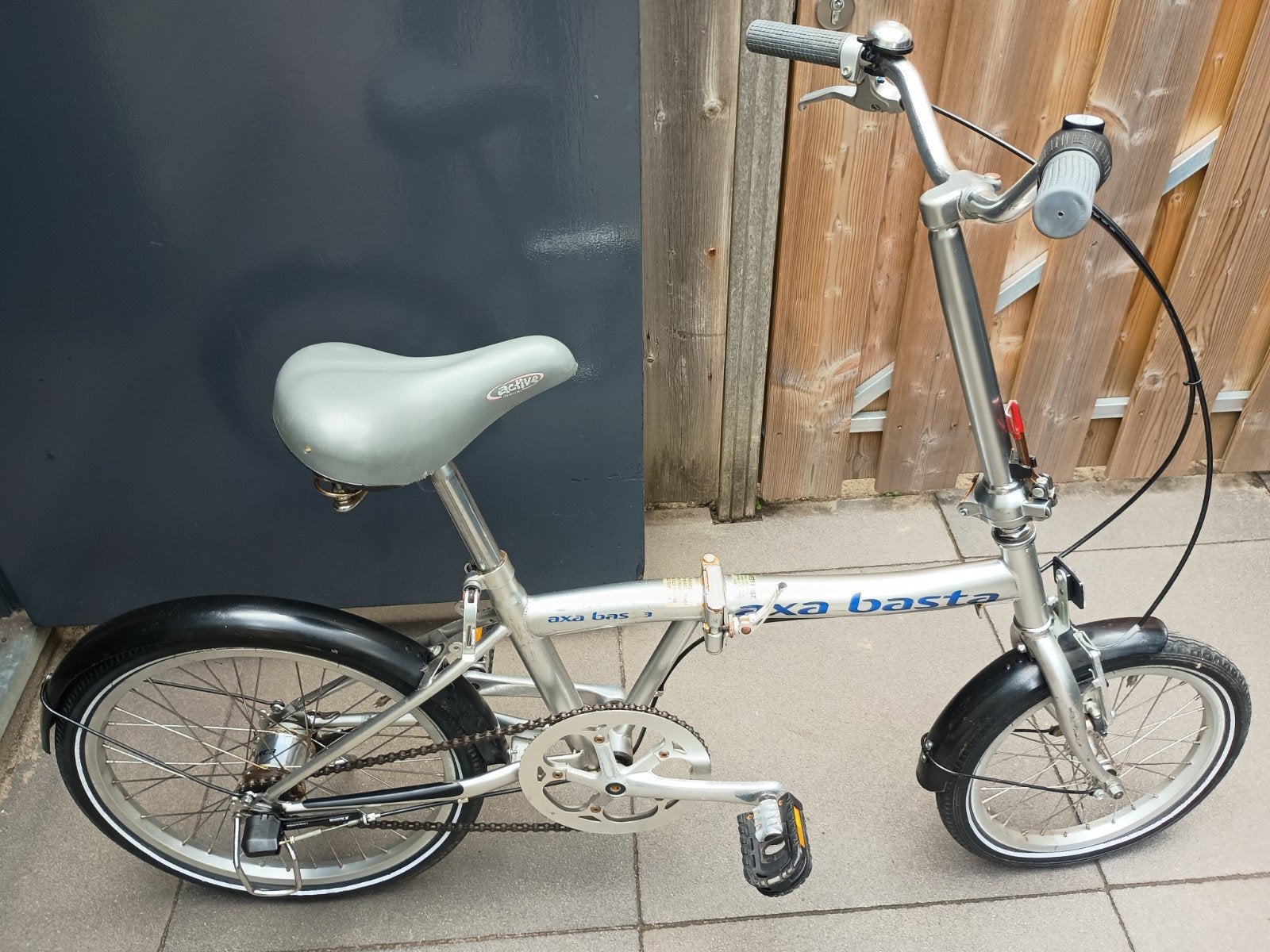 Solide Axa Basta zilverkleurige vouwfiets, 20 inch of meer, Gebruikt, Velgrem, Versnellingen