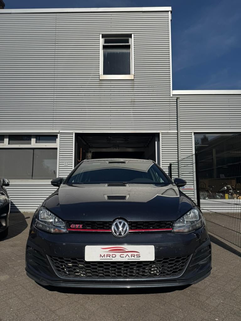 Volkswagen Golf 7.5 GTI 2.0 2020, 1520 kg, 1984 cc, Zwart, 231 pk