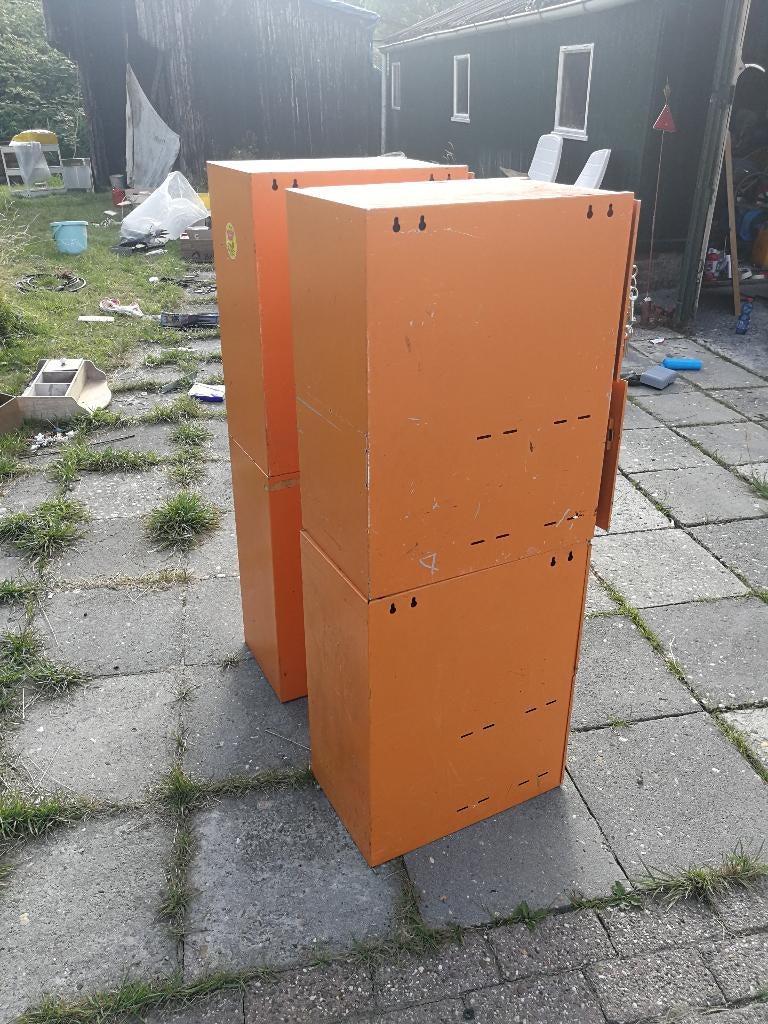 3 locker kastjes vintage. 50 cm hoog, 26 breed x 26 cm diep, Ophalen