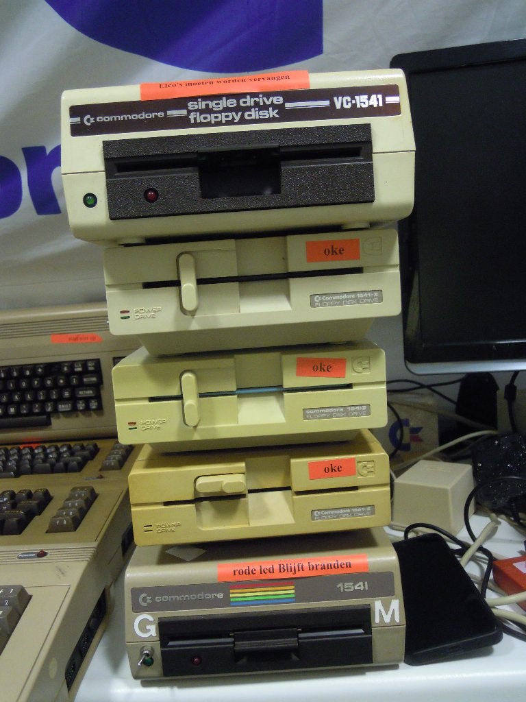 Commodore C64 En 1541 Diskdrives, Computers en Software, Vintage Computers, Ophalen, Commodore C 64
