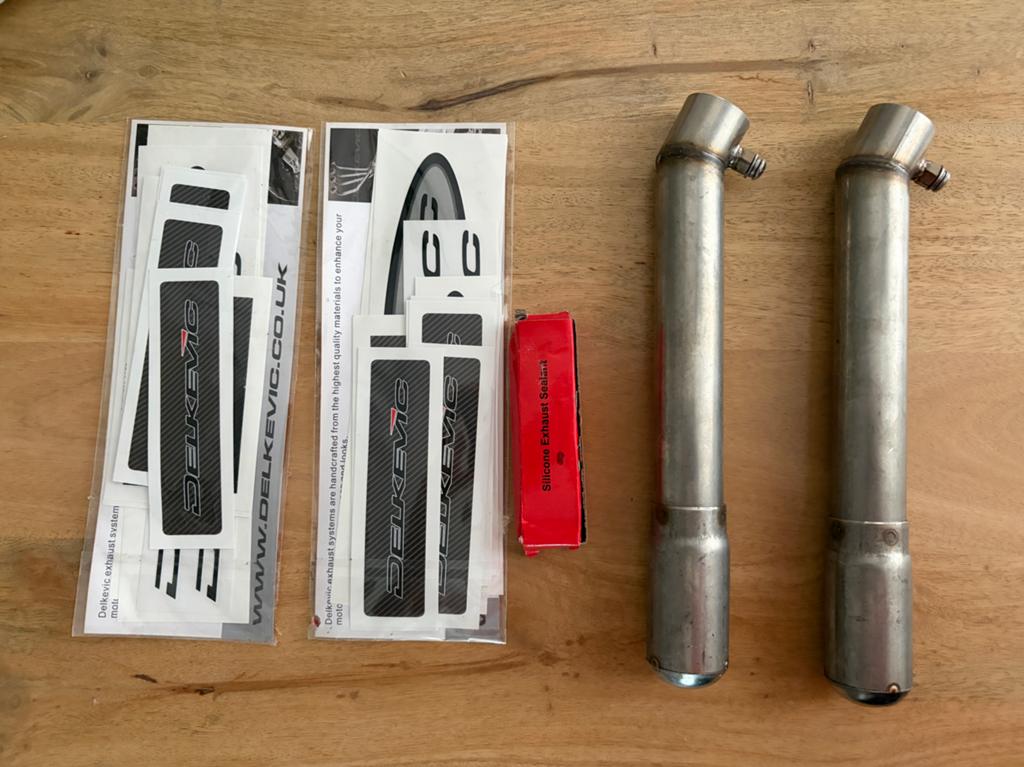 Set Delkevic Db killer uitlaatdemper diameter 30 mm, Motoren, Ophalen of Verzenden, Nieuw