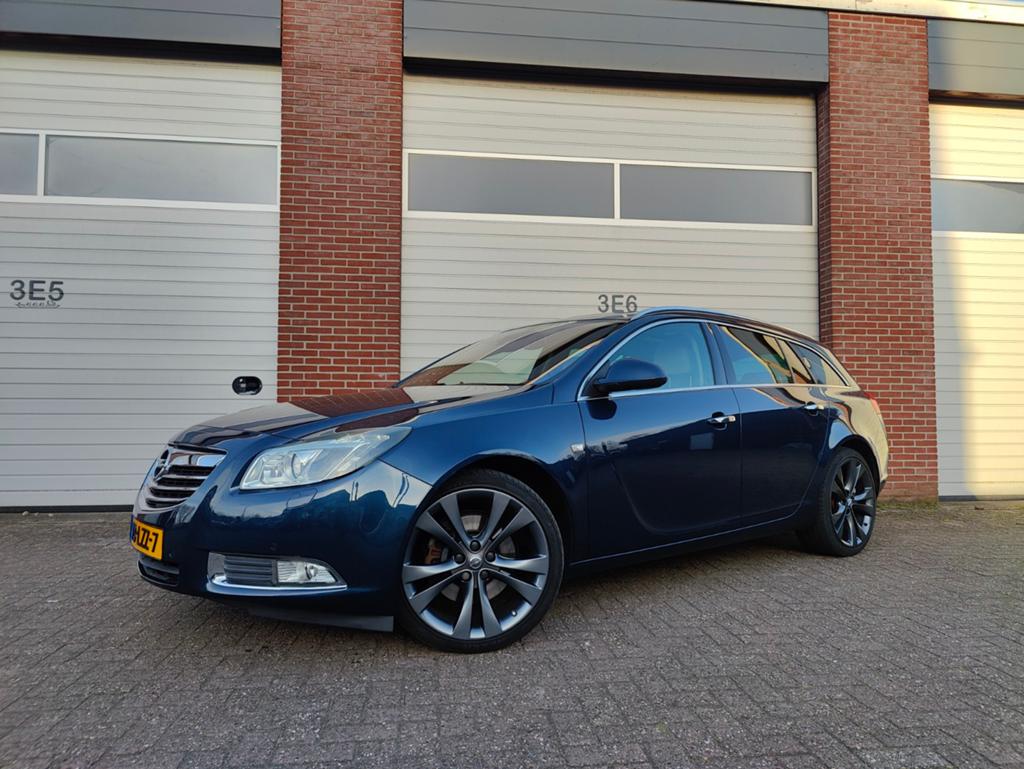 Opel Insignia 2.8 V6 Sports Tourer 4X4 AT 2010 Blauw, Auto's, Automaat, Euro 5, Lichtsensor, Blauw