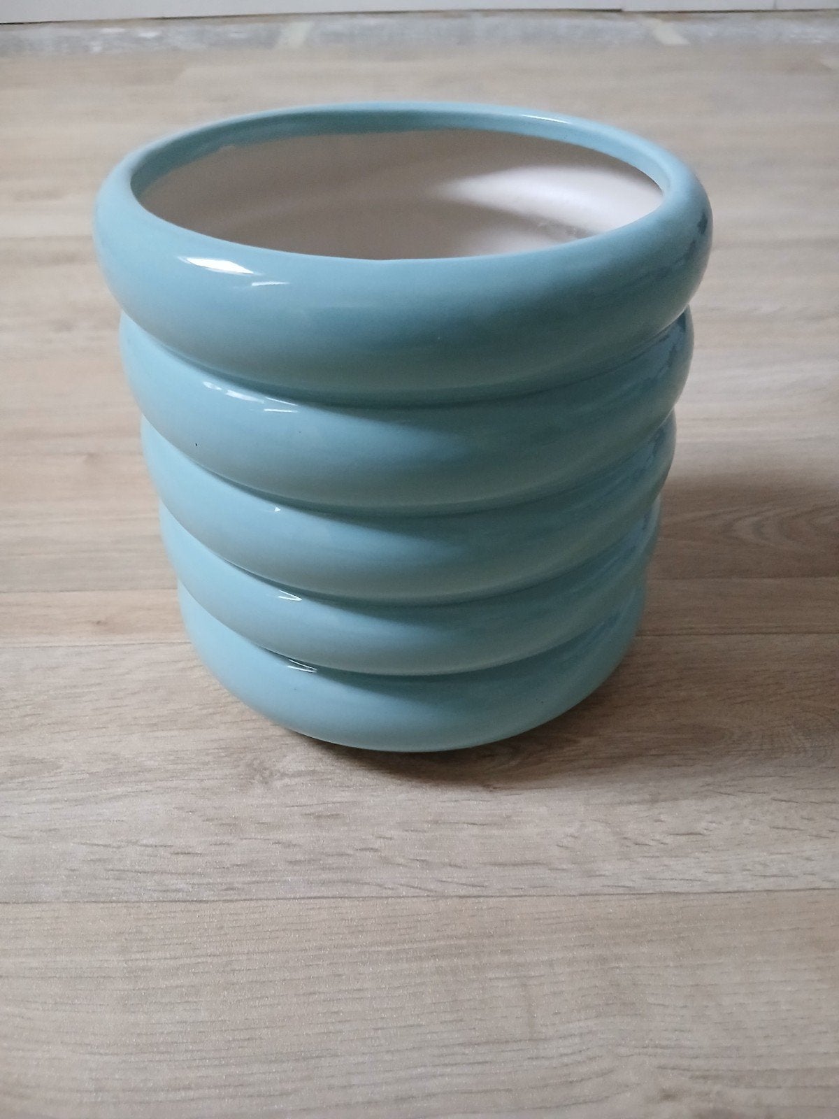 bloempot licht blauw, Ophalen, Zo goed als nieuw