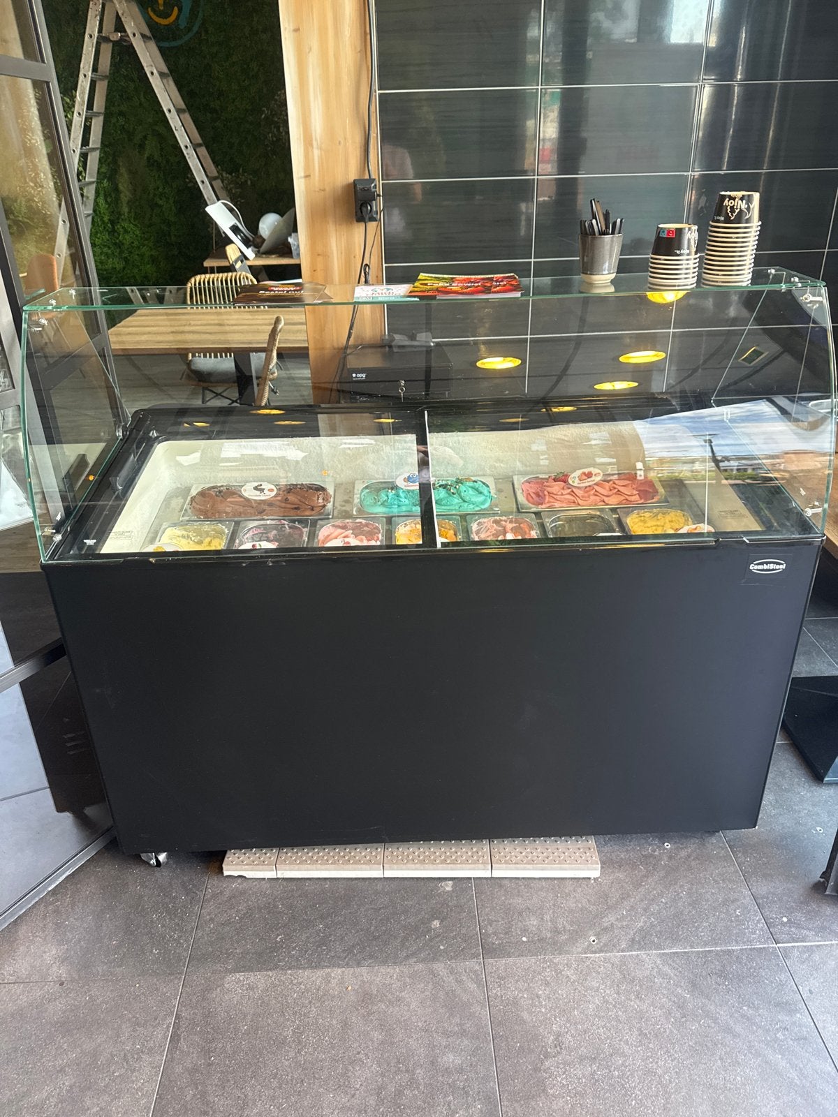 IJs Vitrine, Ophalen, Gebruikt, Koelen en Vriezen