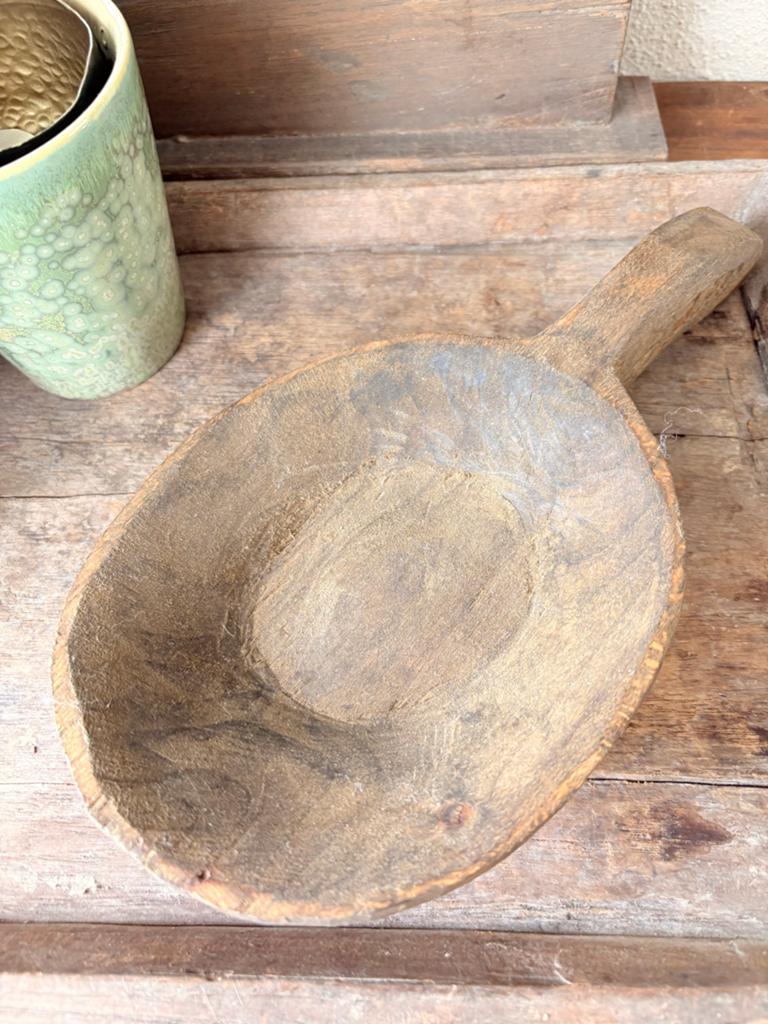 Sober stoere houten lepel / schaal - 28cm, Huis en Inrichting, Woonaccessoires | Schalen en Manden, Gebruikt, Schaal, Ophalen of Verzenden