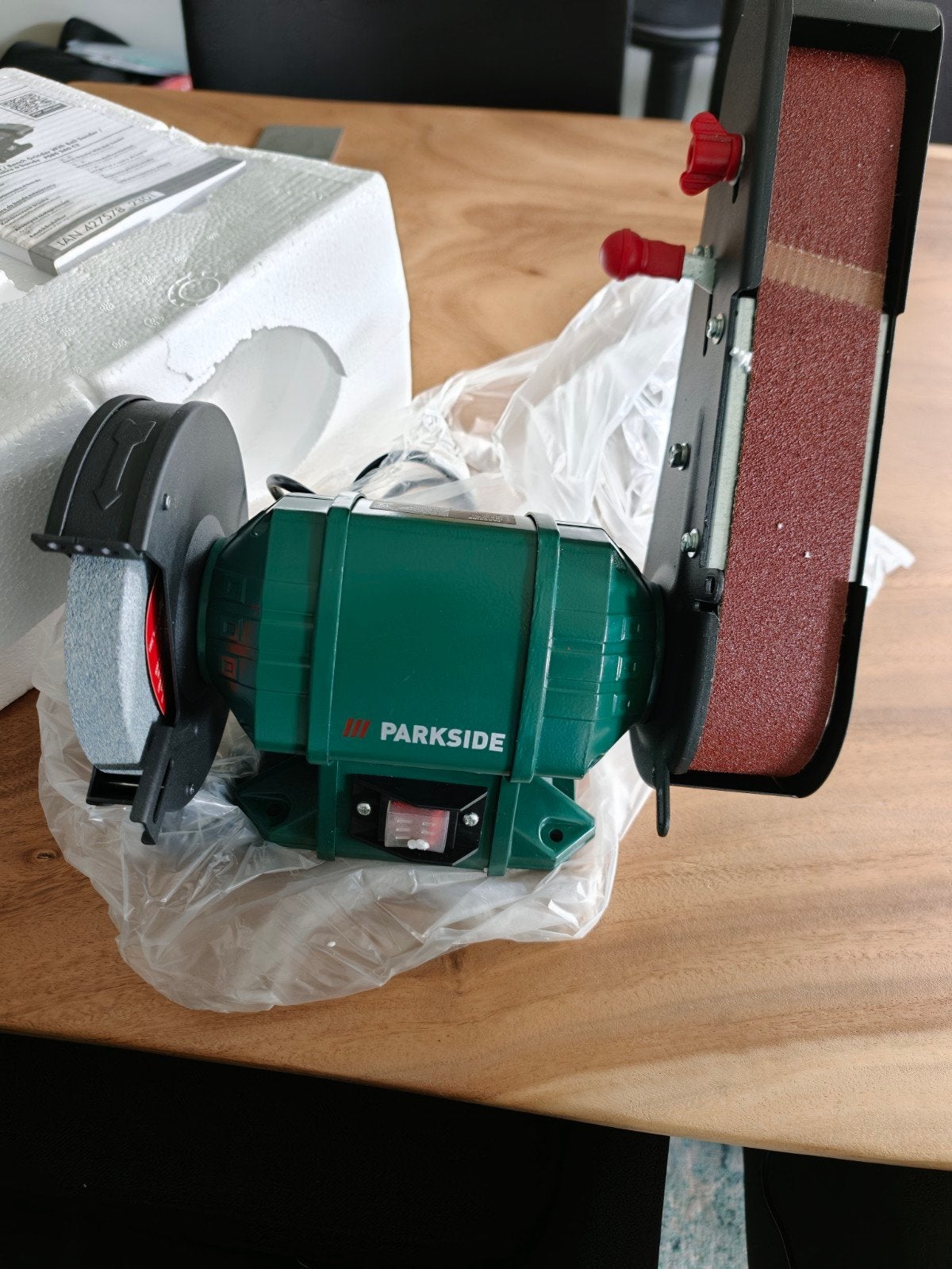 Parkside PSBS 240 C2 Bankschuurmachine met slijpsteen, Ophalen of Verzenden, Zo goed als nieuw, Minder dan 600 watt, Bandschuurmachine