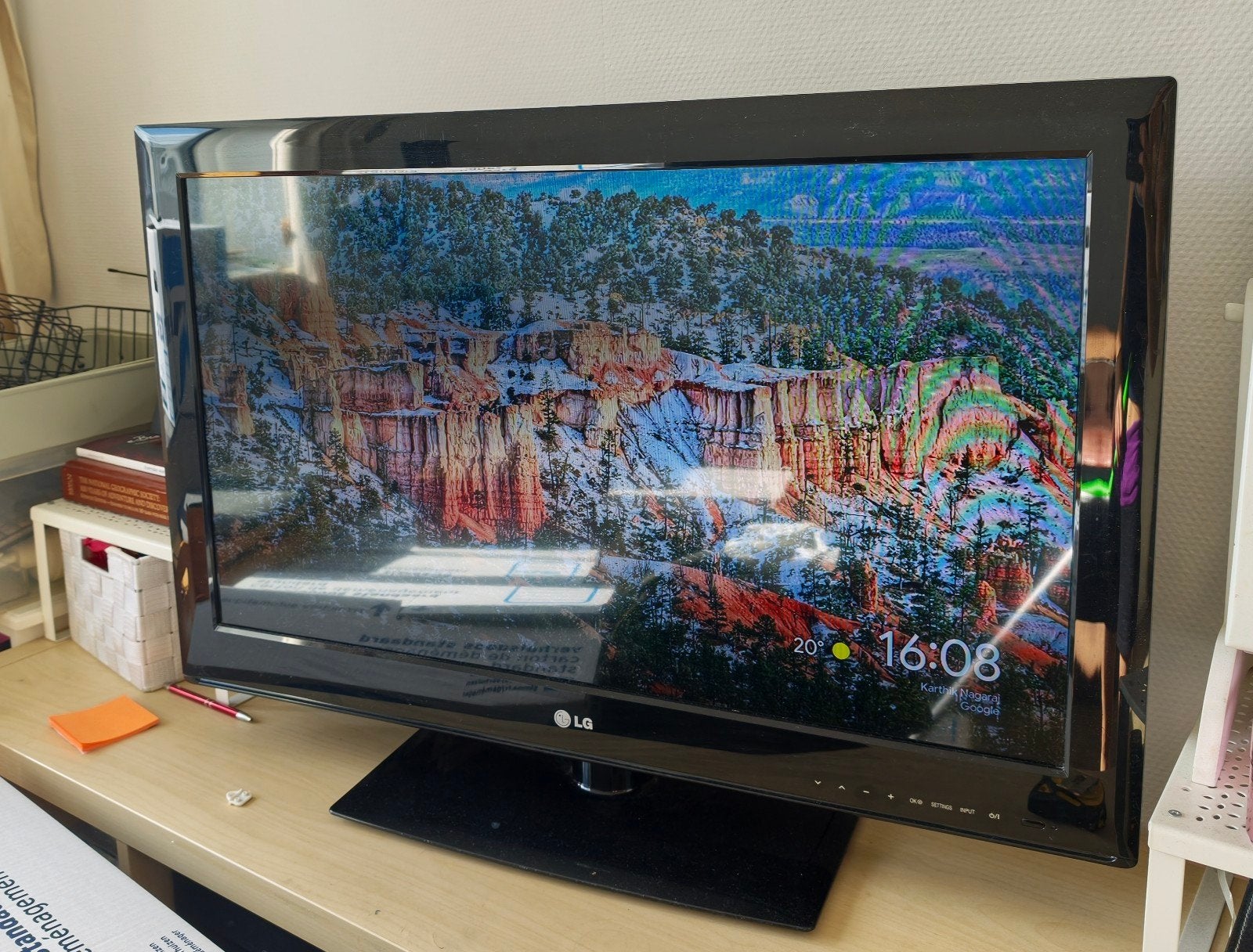 LG 30 inch televisie met afstandsbediening