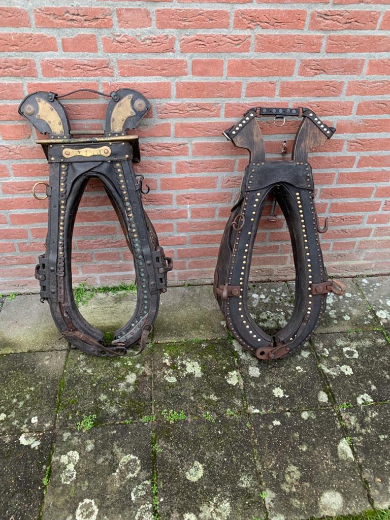 2 oude paardenhamen, Dieren en Toebehoren, Ophalen of Verzenden, Zo goed als nieuw, Overige soorten