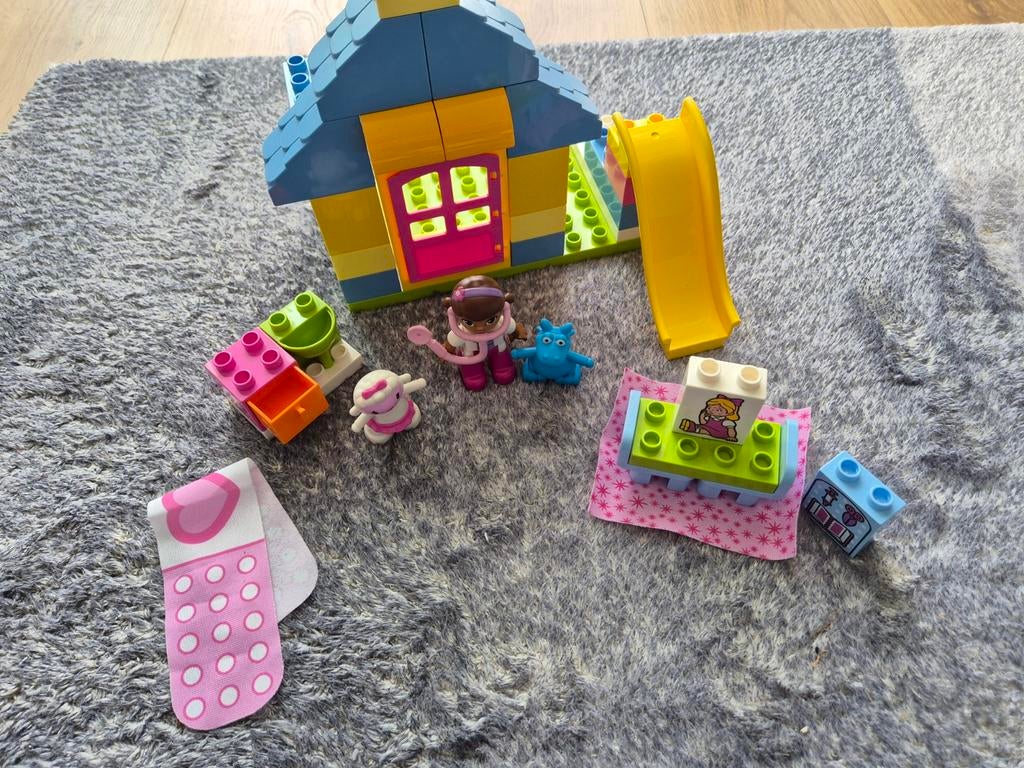 Lego Duplo 10606 Disney speelgoeddokter compleet, Ophalen of Verzenden, Zo goed als nieuw, Compleet, Complete set