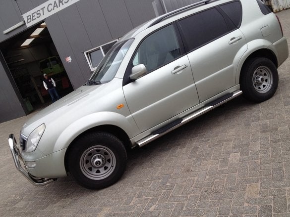 SsangYong Rexton Sidebars rechte buis 70 mm met opstapjes