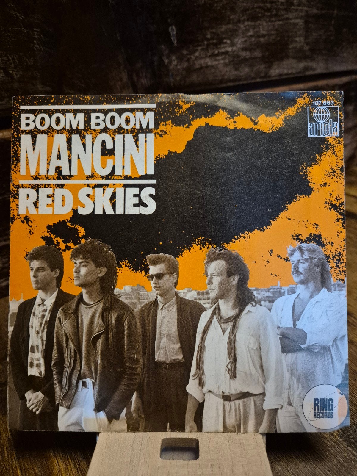Boom Boom Mancini - Red Skies 7 inch single (1987), Ophalen of Verzenden, 1980 - 1989, Gebruikt, 7 inch