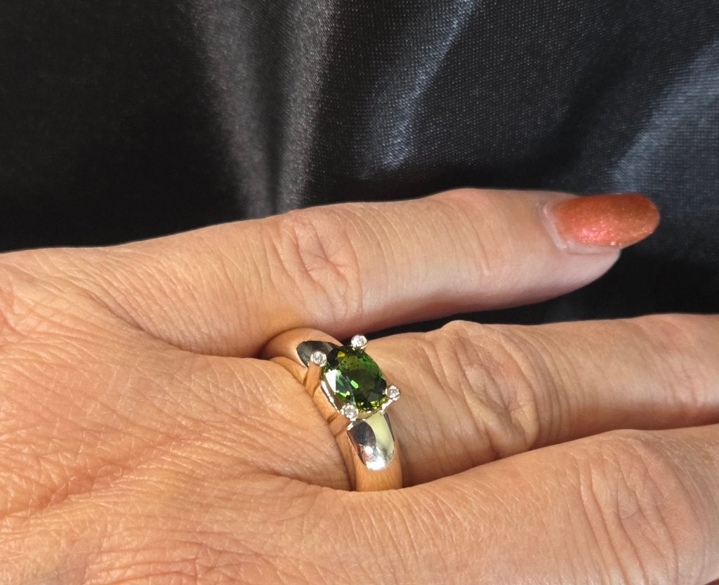 Vintage gouden ring(Bron jewelry) smaragd diamanten.2026/383, 18 tot 19, ., Ophalen of Verzenden, Zo goed als nieuw