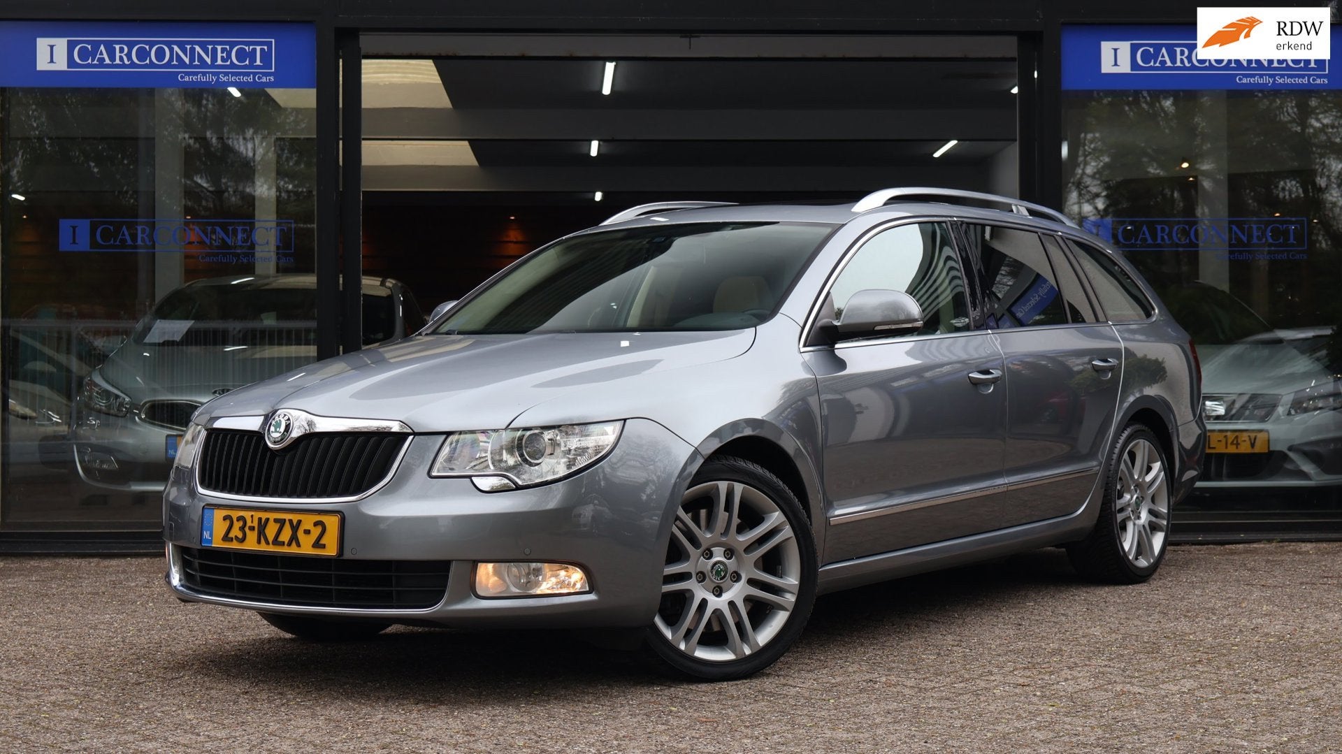 Skoda Superb Combi 3.6 FSI Elegance 4x4 Business Line|Pano|M, Auto's, Skoda, Automaat, Euro 5, Gebruikt, Bi-Xenon koplampen