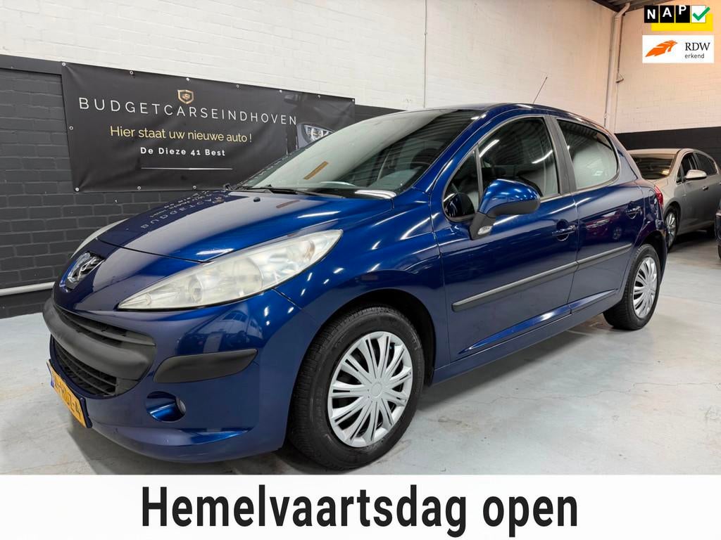 Peugeot 207 1.4 VTi Cool 'n Blue Nap/Navi/Airco/APK 04-2027!, Voorwielaandrijving, Stof, Gebruikt, Zwart