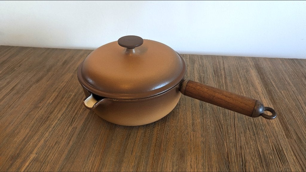 Vintage Le Creuset - Enzo Mari, La Mama - Gietijzeren Pan, Gebruikt, Gietijzer, Le Creuset, Ophalen of Verzenden