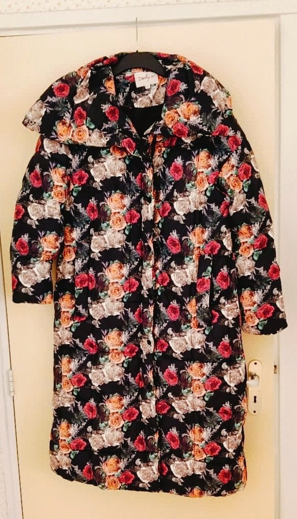 Lange gewatteerde gebloemde vintage jas! (NIEUW!), Kleding | Dames, Meerkleurig, Nieuw, Derhy, Ophalen of Verzenden