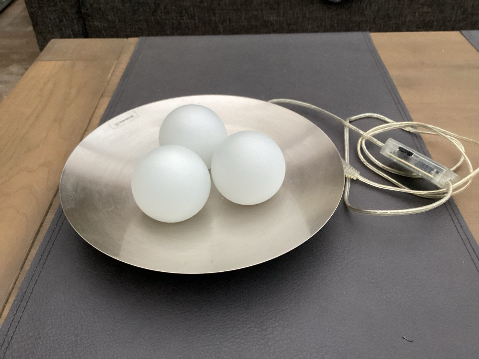 Moderne tafellamp met dimmer en 3 glazen bollen, Dimbaar, Ophalen of Verzenden, Metaal, Modern