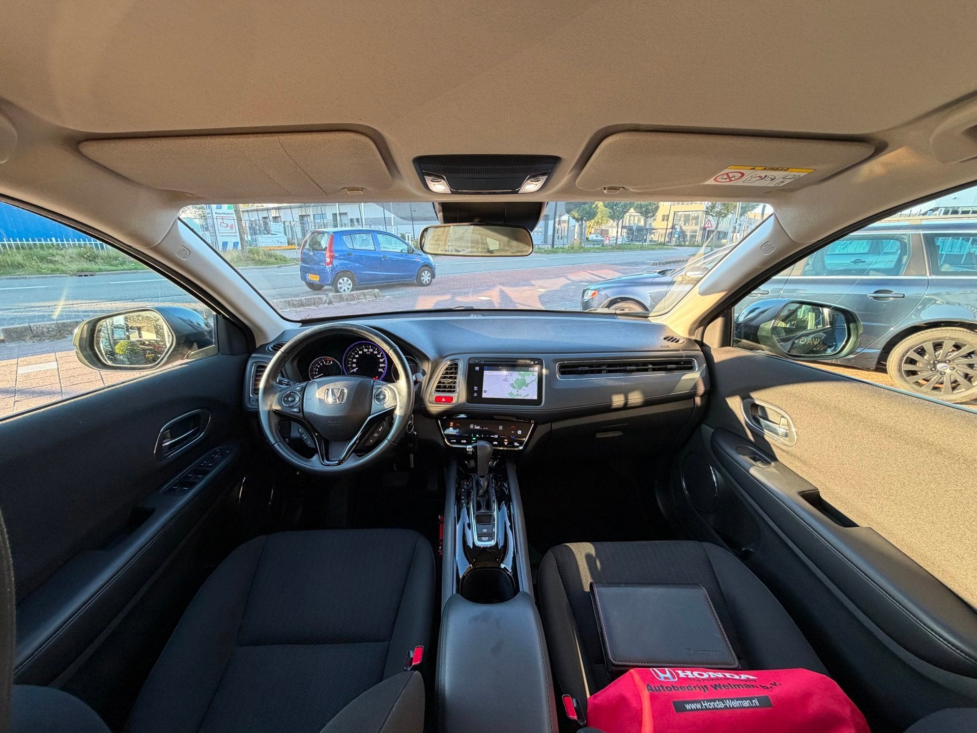 Honda HR-V 1.5 i-VTEC Elegance AUT|Clima|Cruise|NAV|DealerOH, 12 maanden, Stof, Euro 6, Zwart