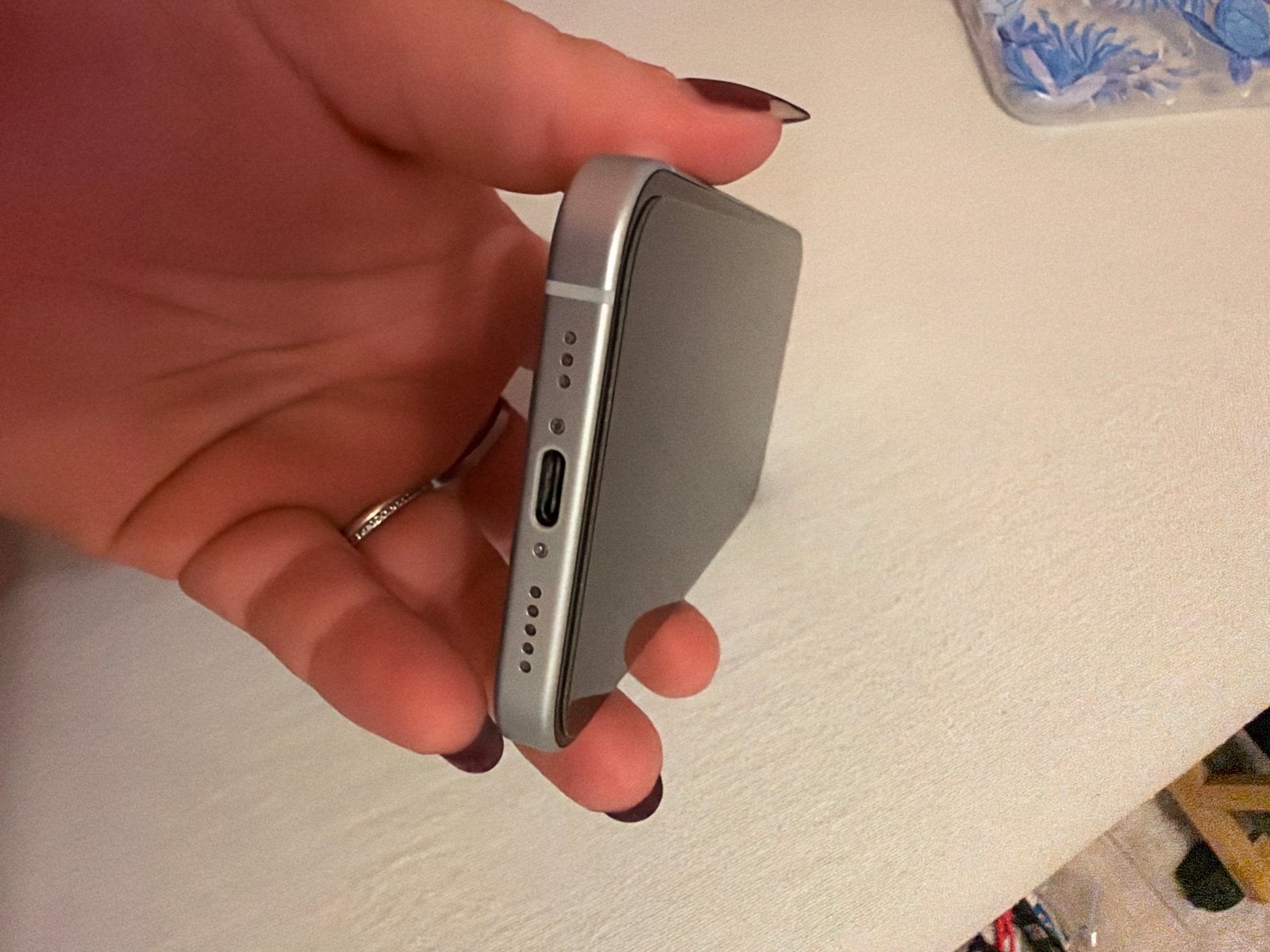 Foto 6 van Apple iPhone 15 blauw 128GB- Zo goed als nieuw
