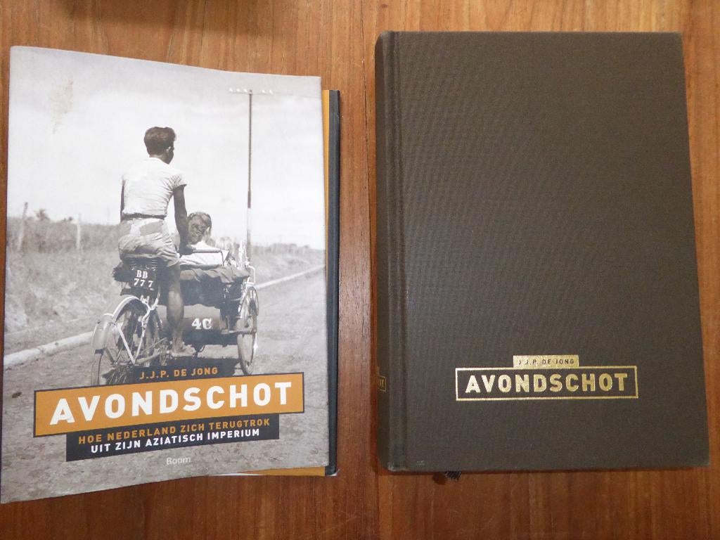 Avondschot - Hoe Ned zich terugtrok uit zijn.. (Ned. Indie), Ophalen of Verzenden, 20e eeuw of later, Gelezen