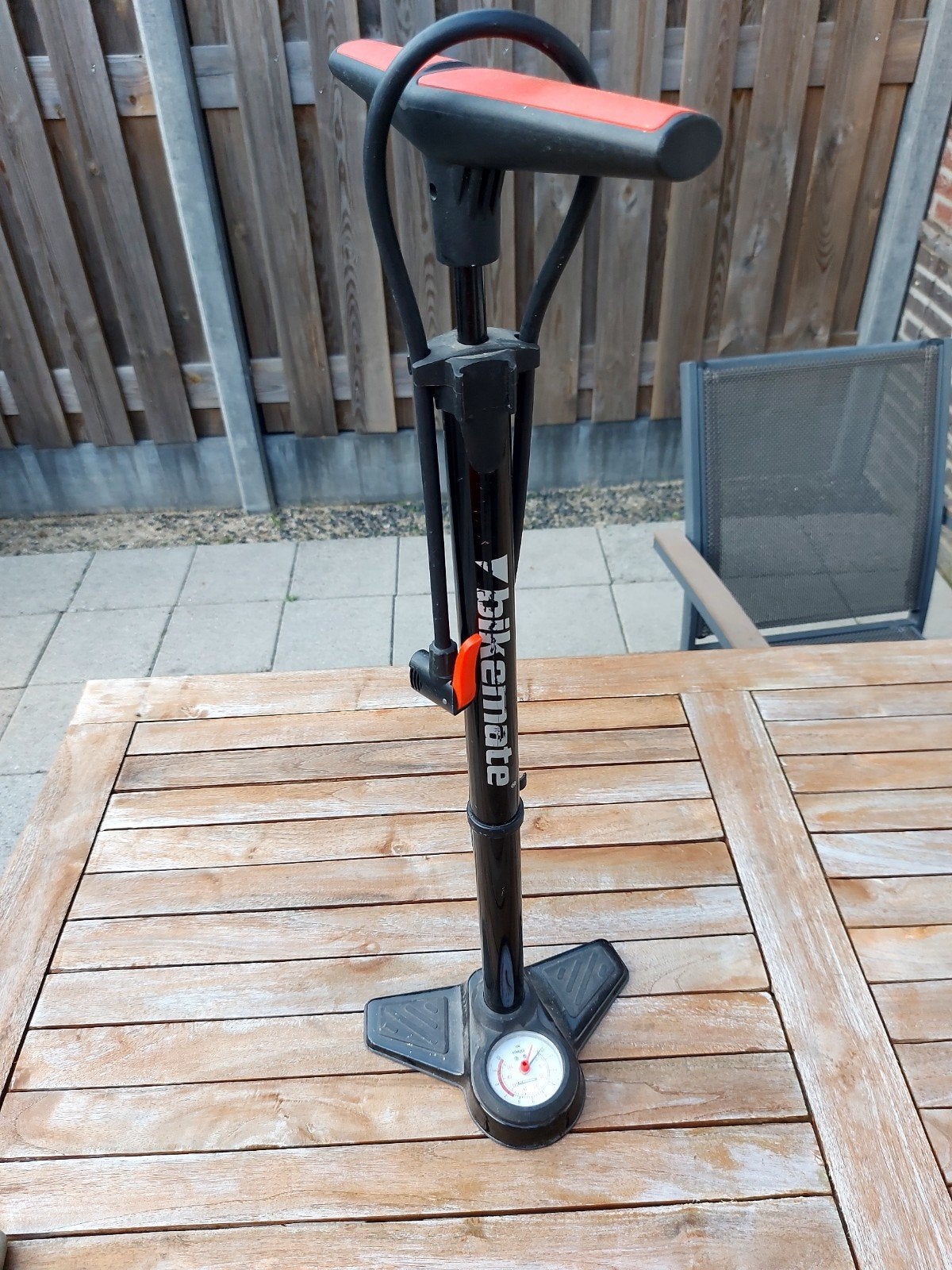 Fietspomp, Ophalen