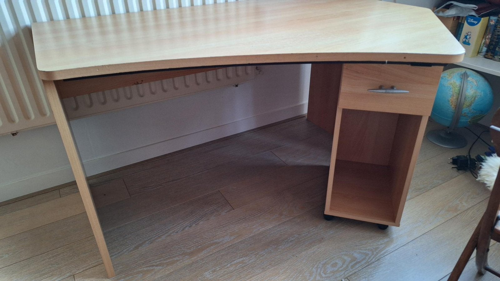 Uitschuifbaar hoekbureau, Ophalen, Zo goed als nieuw