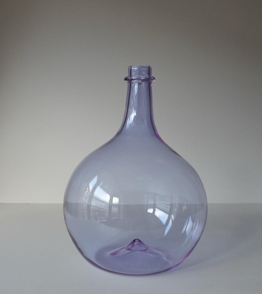 Kristel Bollen lila kleur klewijnkruik glas Bollenglass glas, Huis en Inrichting, Woonaccessoires | Vazen, Zo goed als nieuw, Overige kleuren
