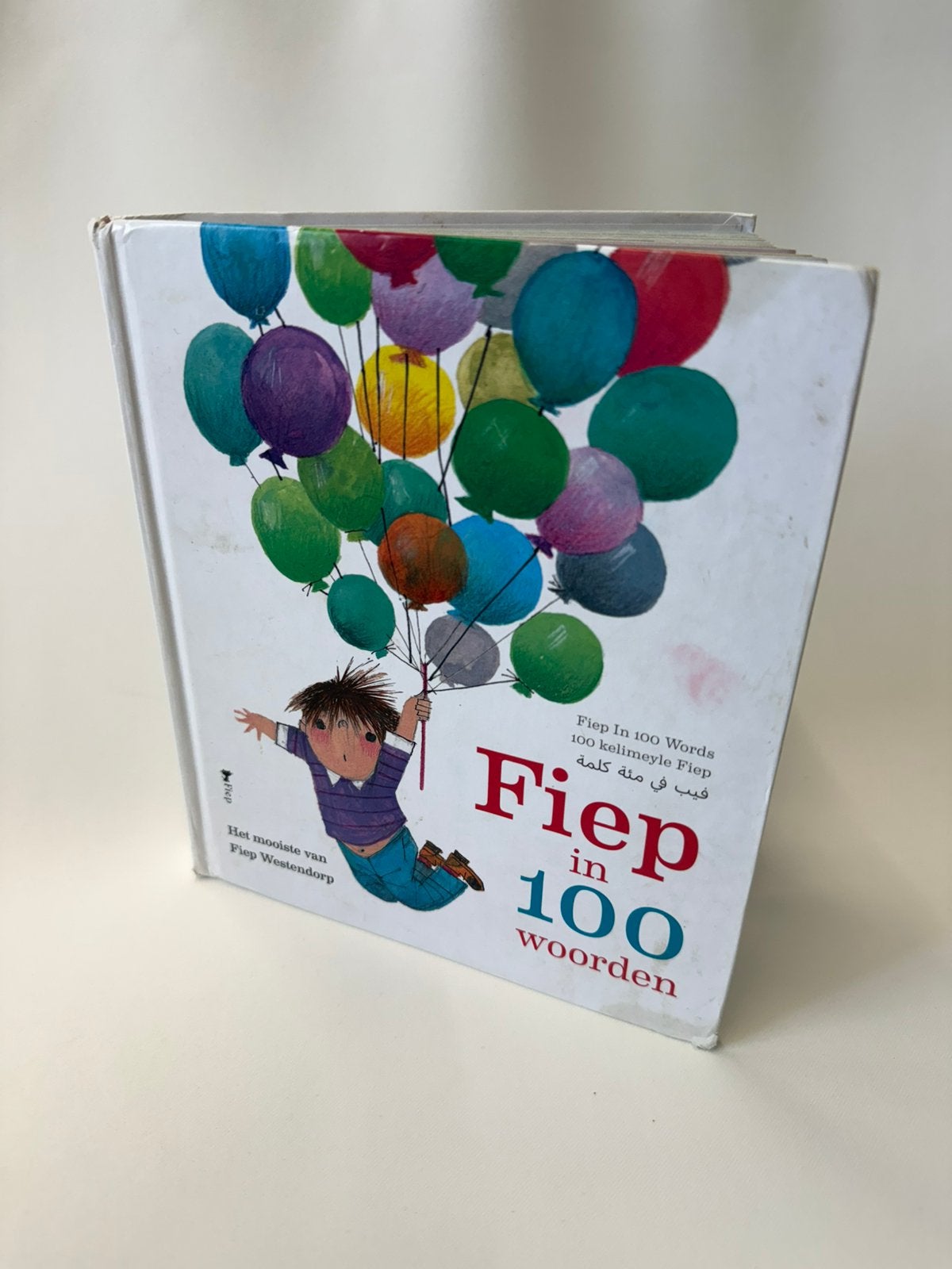 Fiep in 100 woorden, kinderboek Engels Arabisch, Boeken, Ophalen of Verzenden, Gelezen
