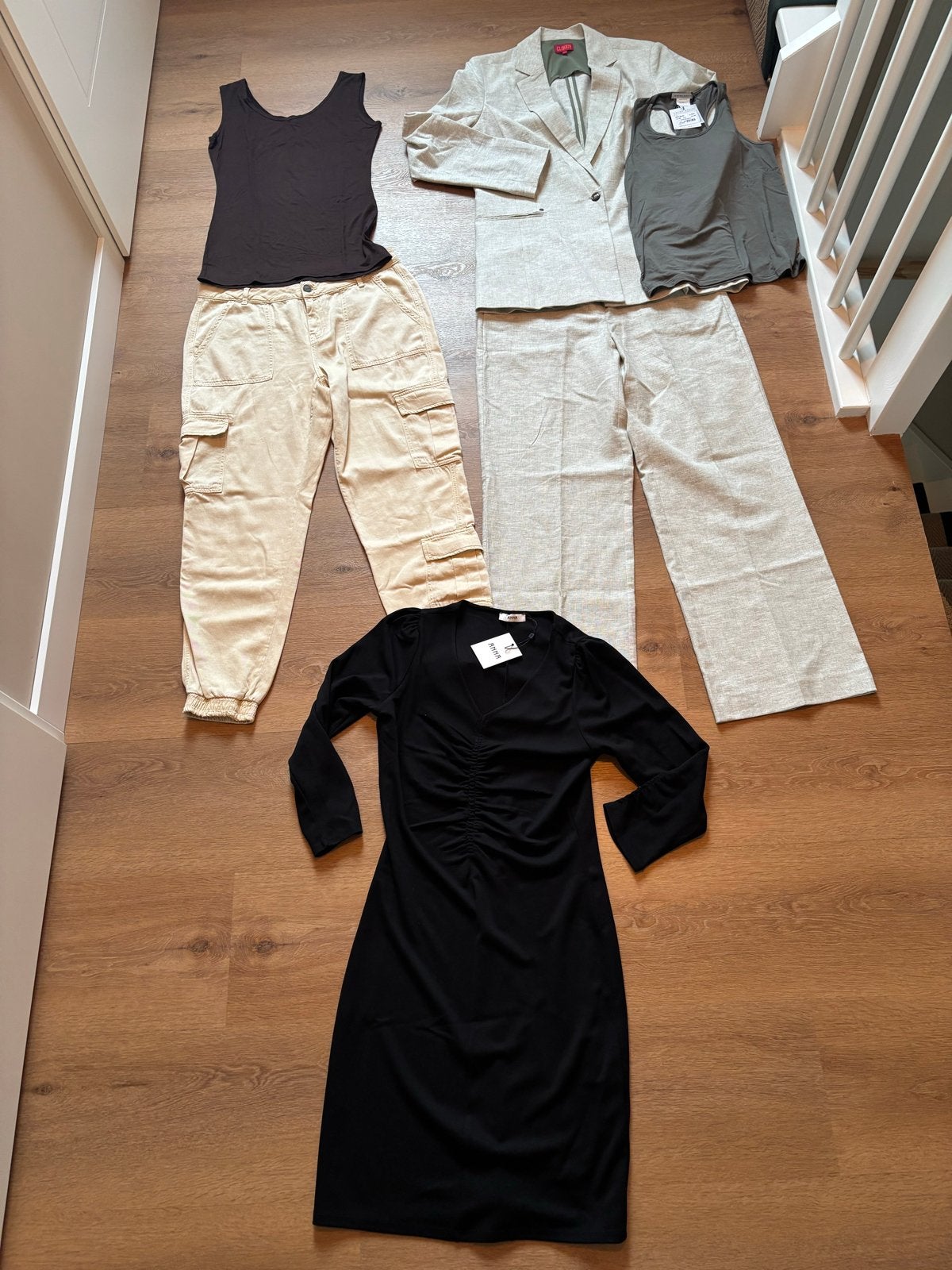 Kledingpakket maat L: Jurk, broekpak en broek met top, Ophalen of Verzenden, Nieuw, Maat 42/44 (L)